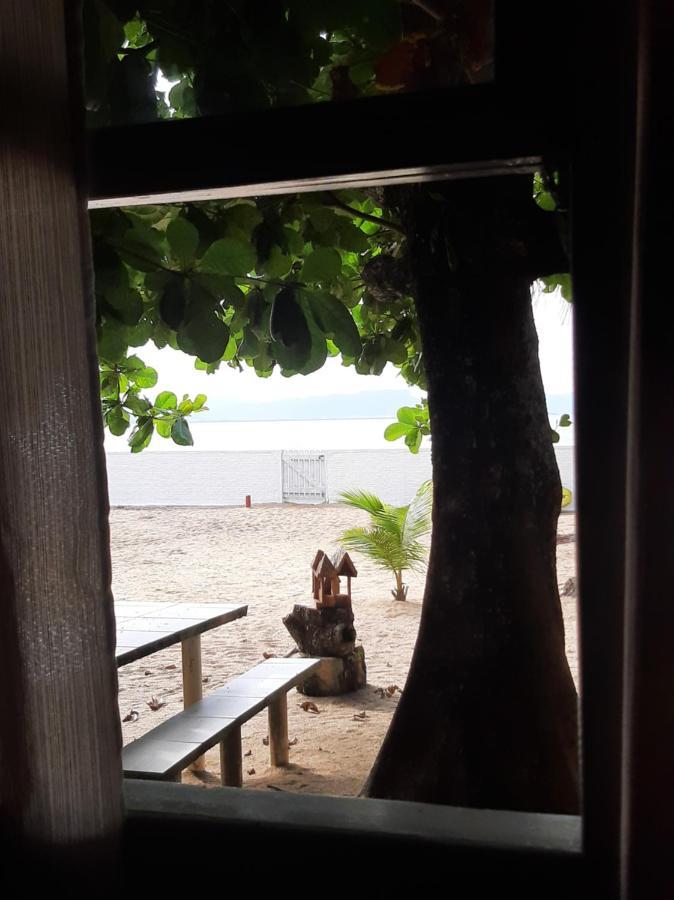 Pe Na Areia, Casa Na Praia De Frente Para O Mar Florianopolis Exterior photo